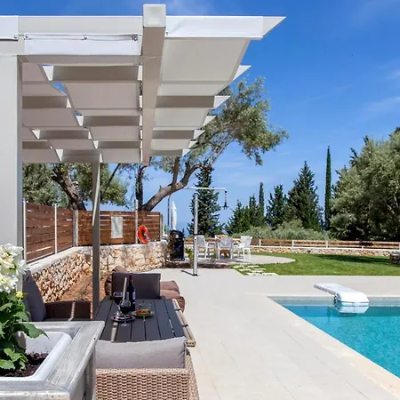 Jk View Villas Вилла Цукаладес